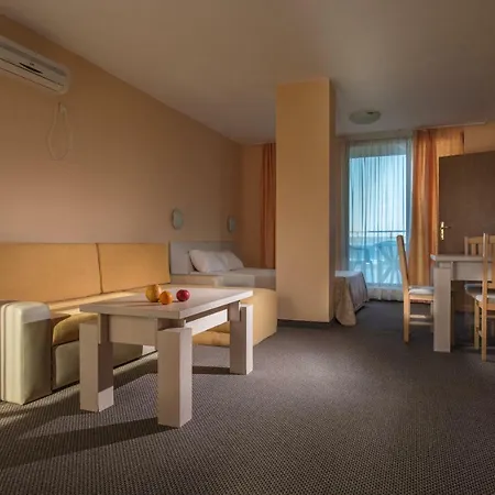 Apartmanhotel Prestige Ii 3*